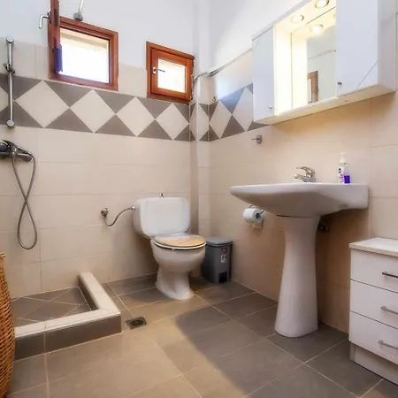 Elia Apartman *