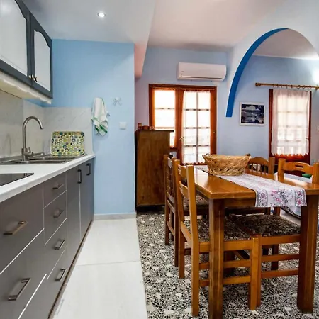 Elia Apartman *